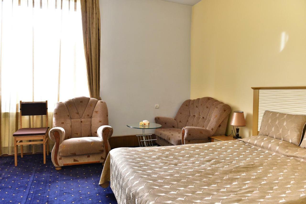 Greenwood Hotel Dilijan Exterior photo